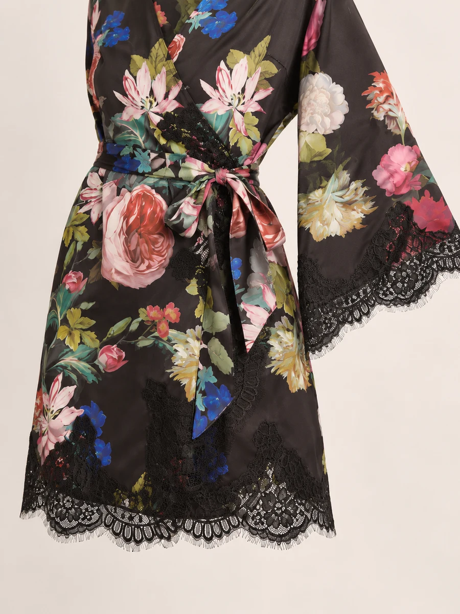 Solene Short Floral Lace-Trim Robe — Black Floral - Image 5