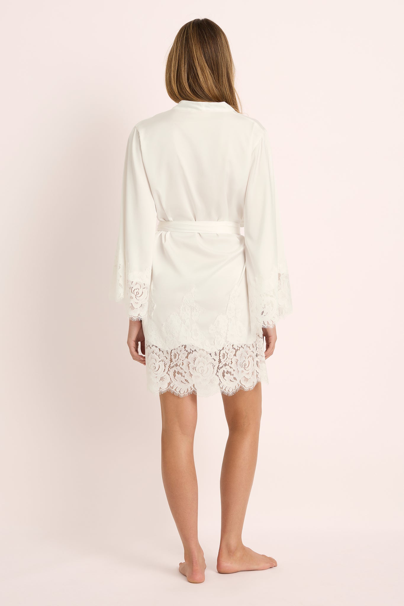 Aurelia Short Lace-Trim Satin Robe - Image 5